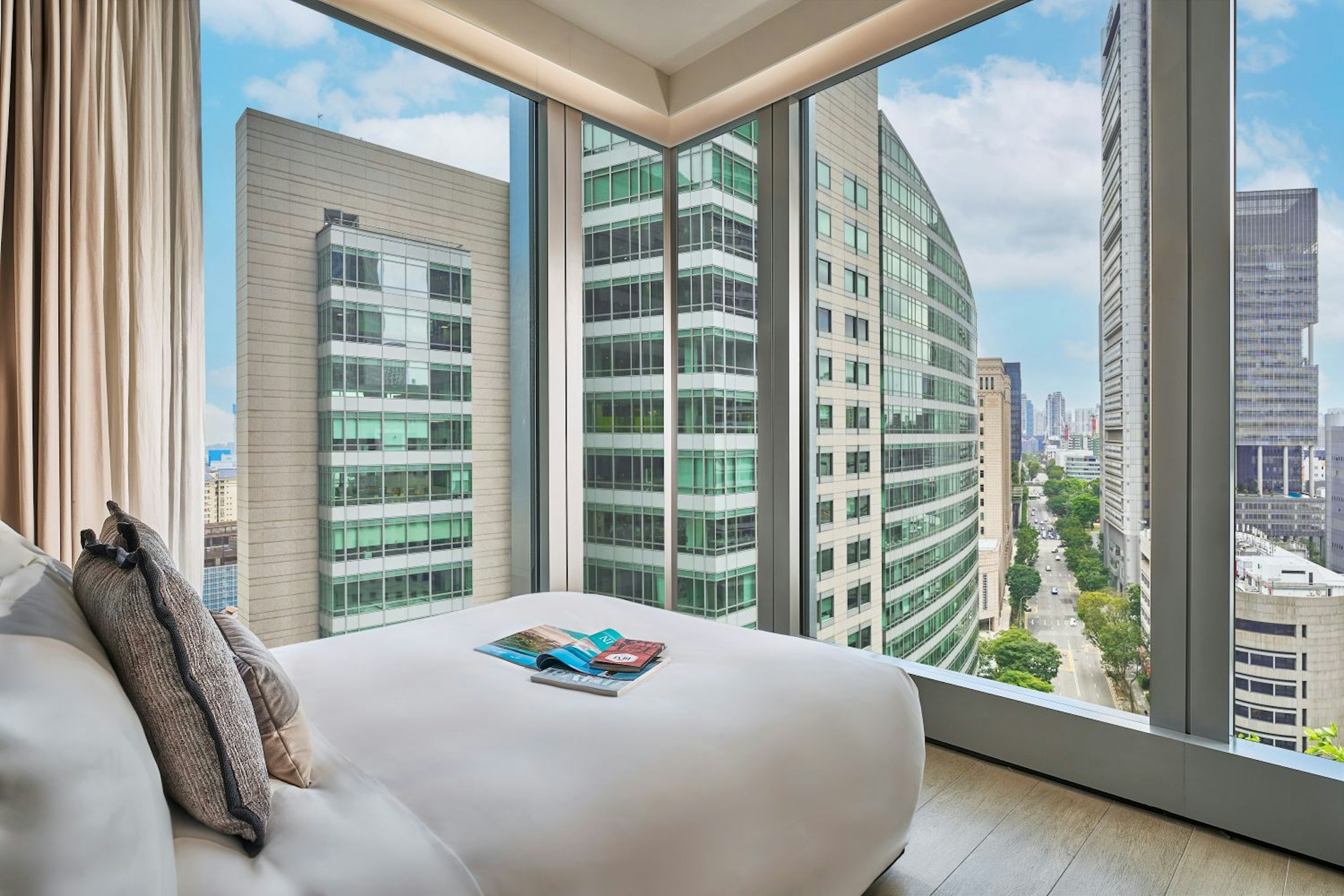 Oakwood Premier Raffles Place Singapore 26/65