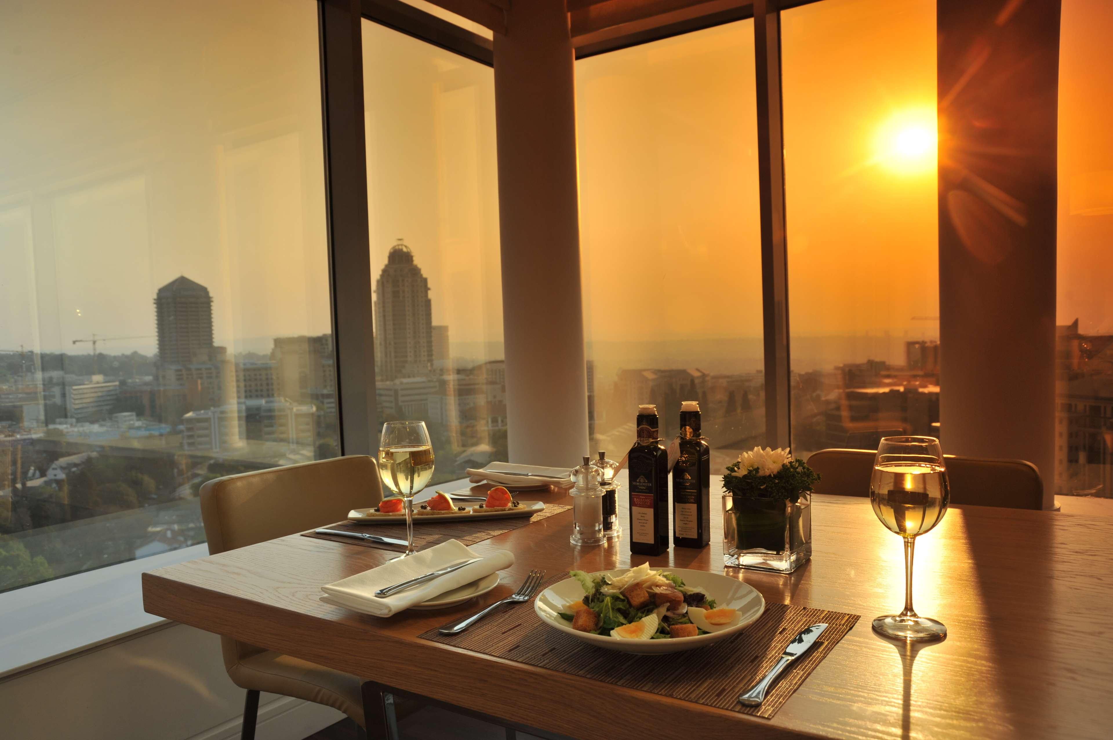 RADISSON BLU HOTEL SANDTON 33/50