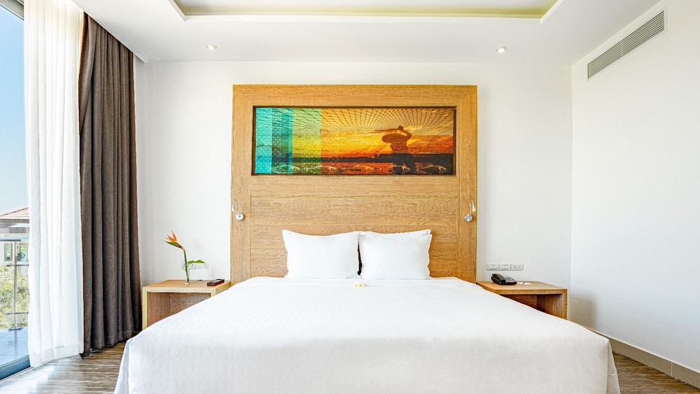 ROBINSON Nam Hoi An 13/50