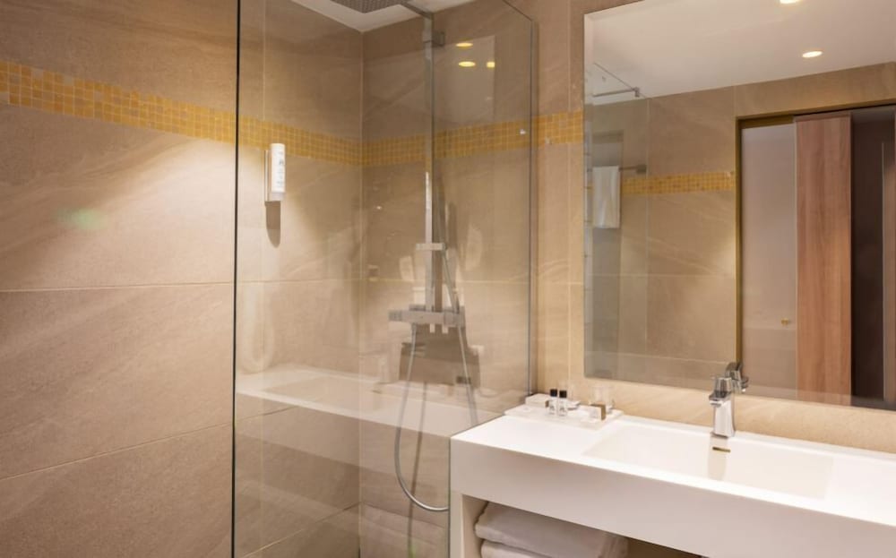 Hotel Beau Rivage 76/77