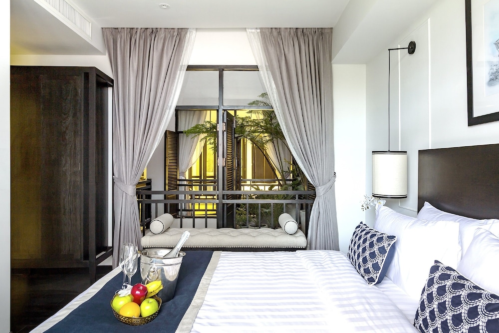 Cheeva Dee Hotel 28/75