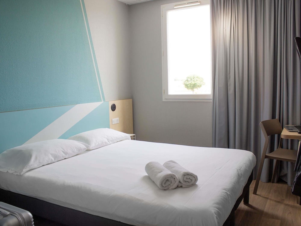 ibis budget Lunel Porte de Camargue 12/45