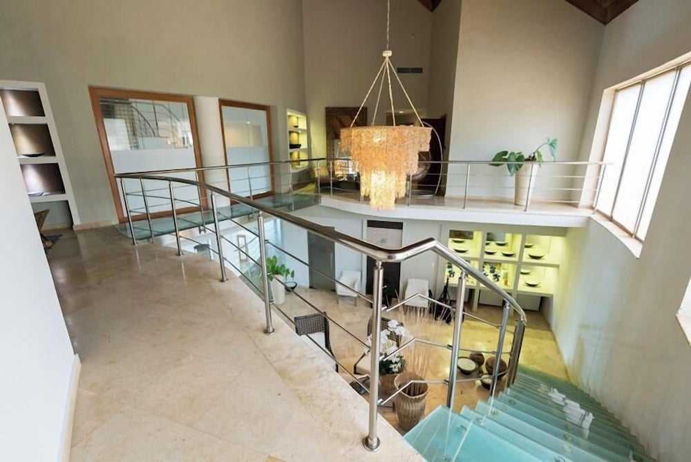 The Bannister Hotel and Yacht Club 19/50
