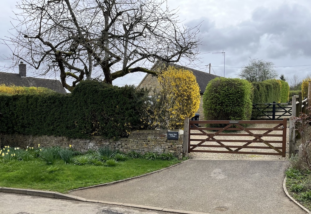 Cherry Tree Cottage 23/38