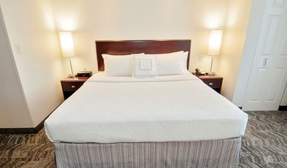 Springhill Suites by Marriott Louisville Airport 16/48