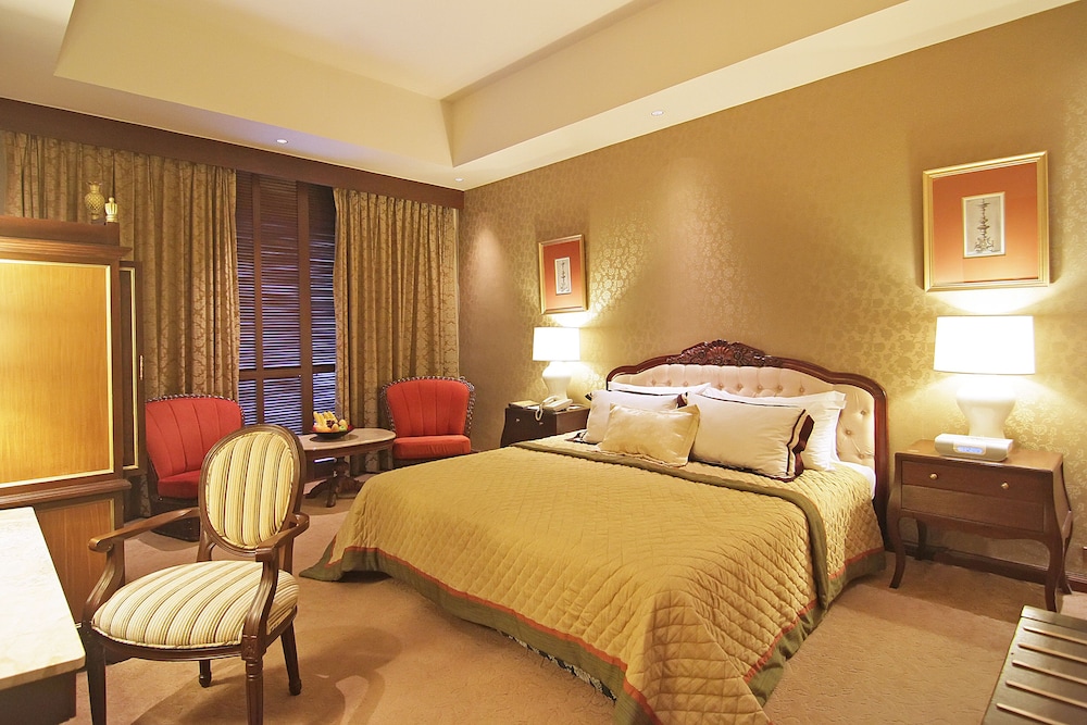 Luneta, Suite, King Bed