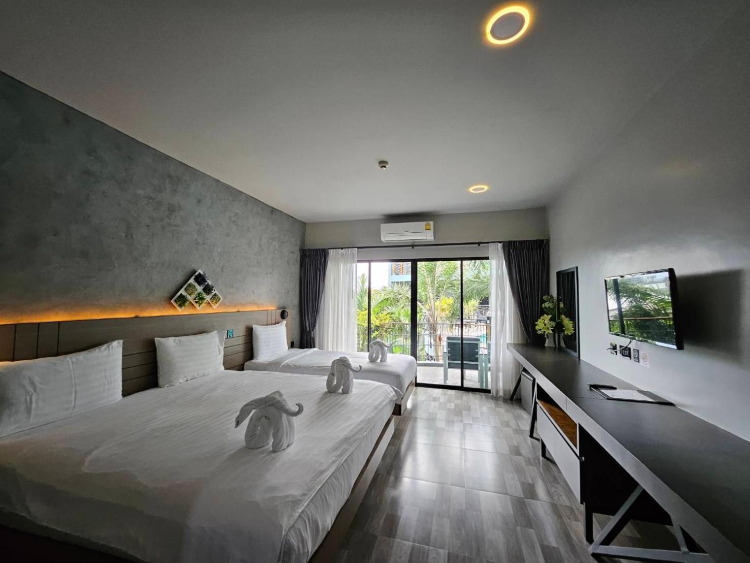Little Loft Hotel 12/50