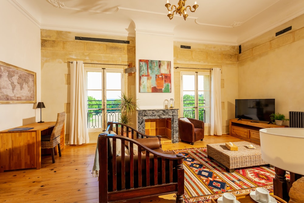 Le Chateau de Pondres 50/68