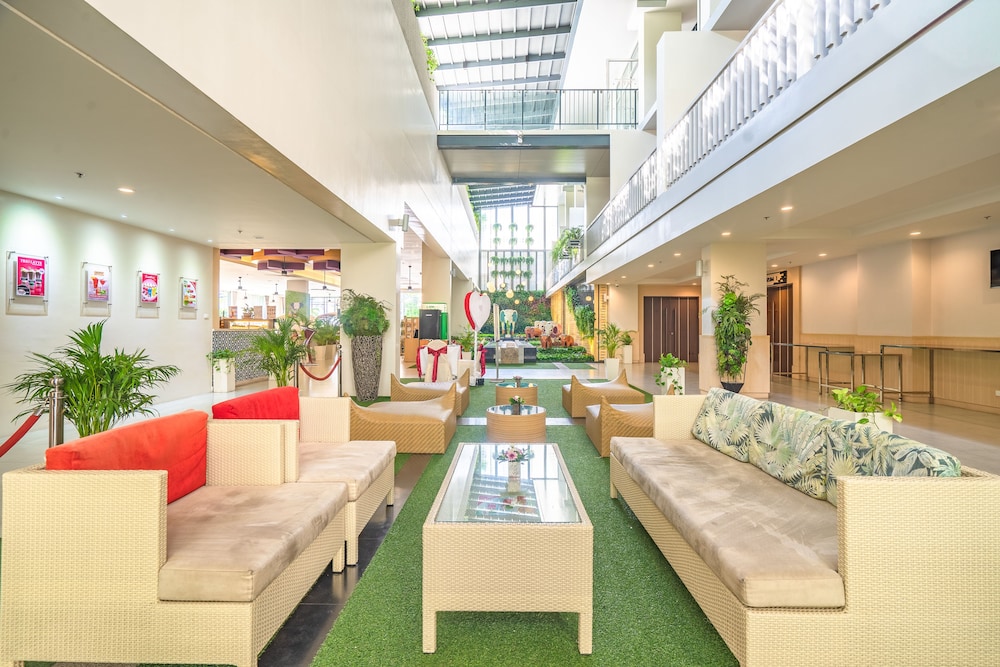Ramada By Wyndham Phuket Deevana 42/70