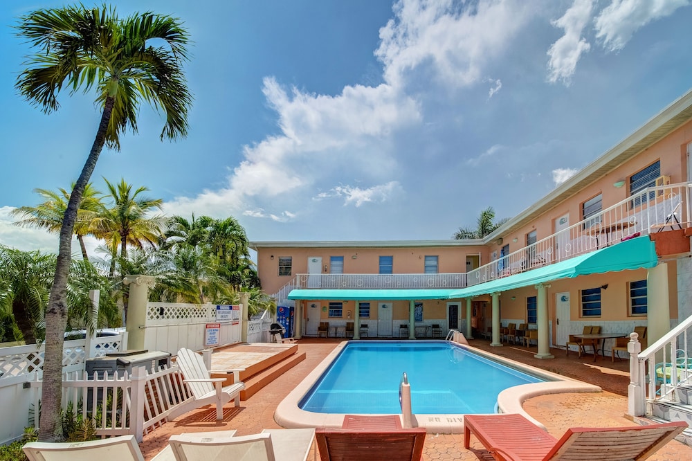 Hollywood Beach Hotels 5/92