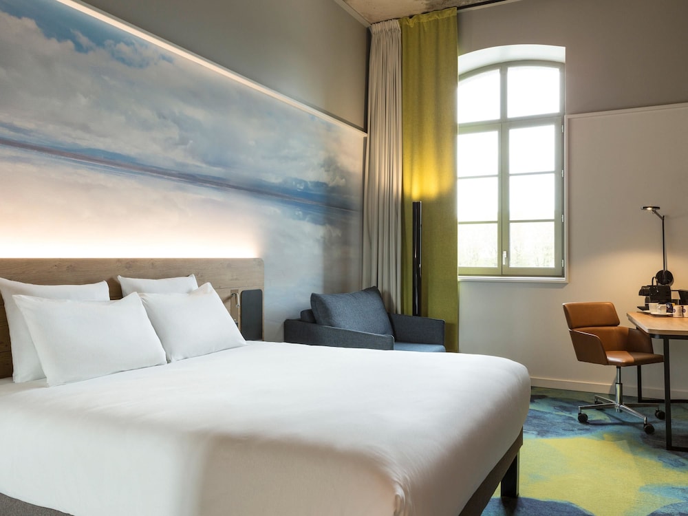 Novotel Saint Brieuc Centre Gare Opening May 2017 17/72