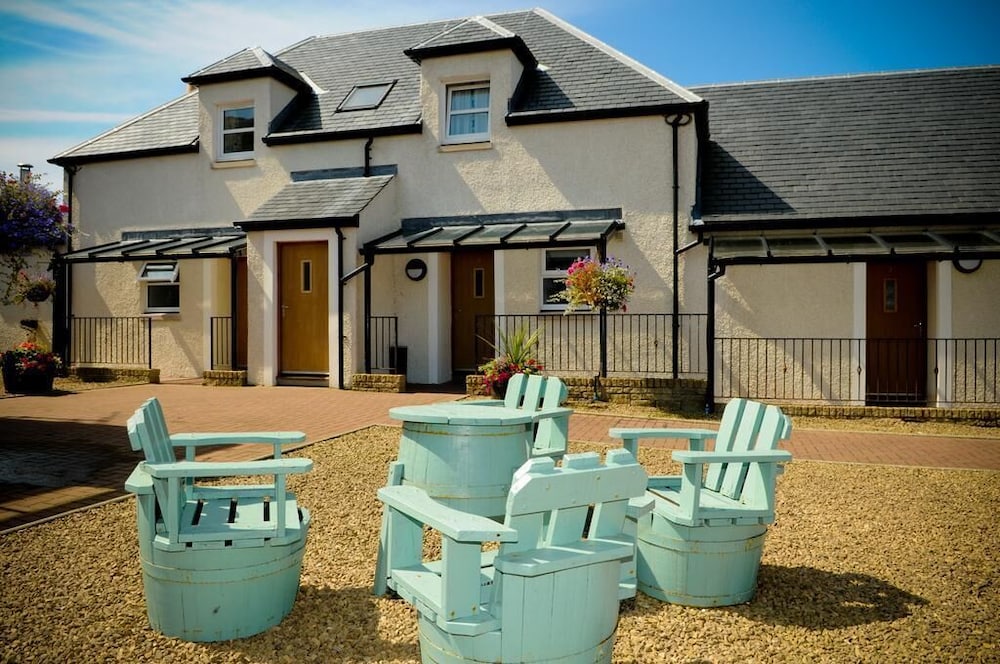 Woodland Bay Hotel 32/50