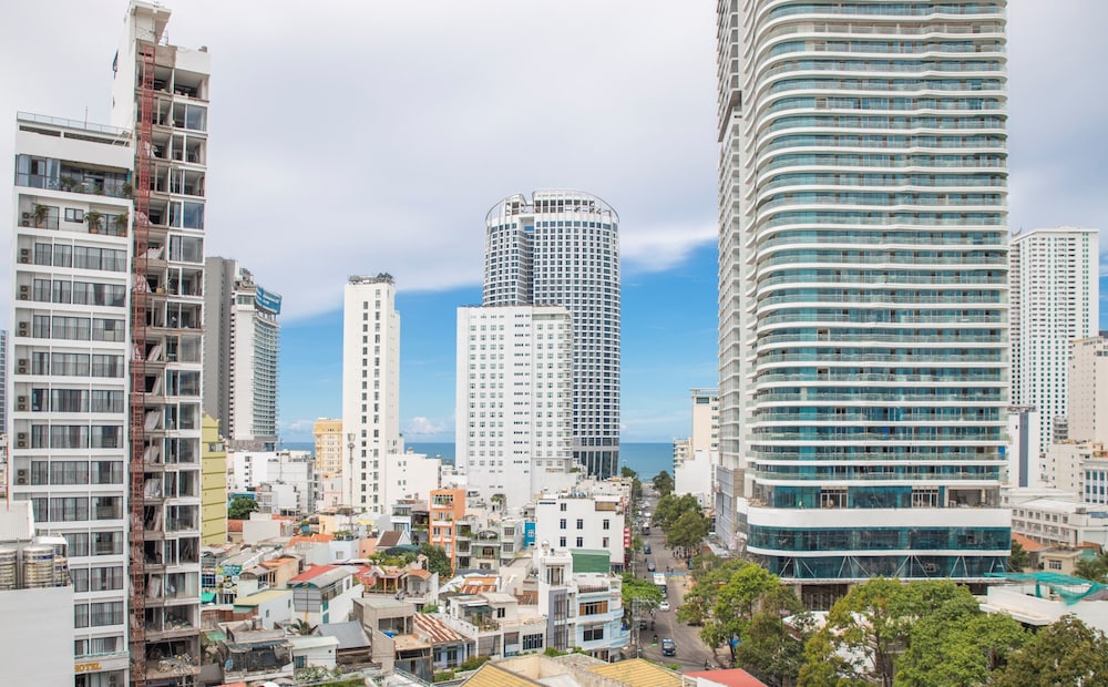 Seven Seas Hotel And Apartment 57/61