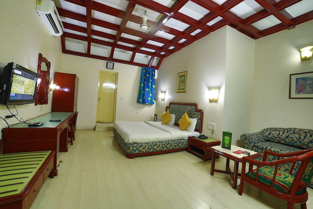 HOTEL SAMRAT INTERNATIONAL 20/28