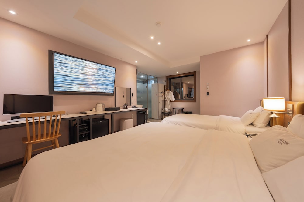 VIP, TWIN BEDS