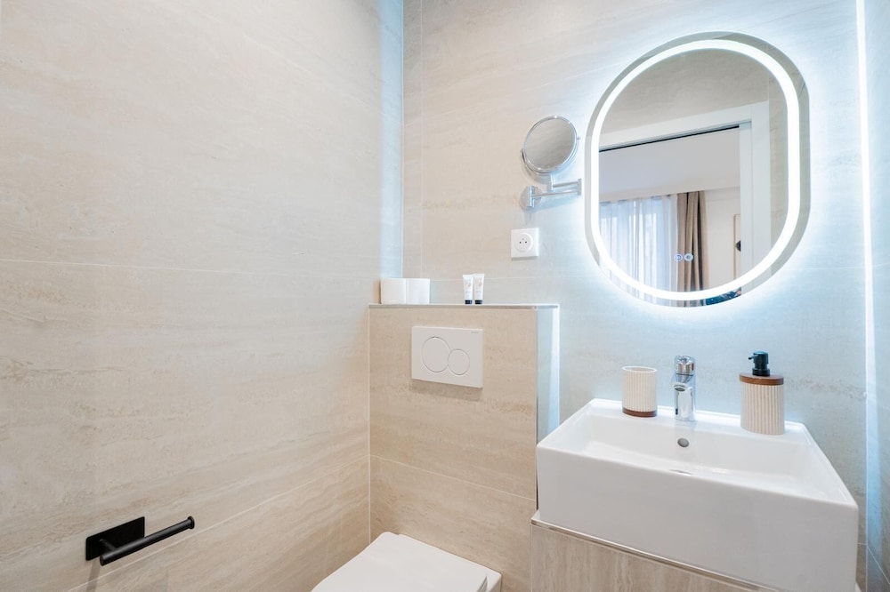 The Element Hotel 54/56