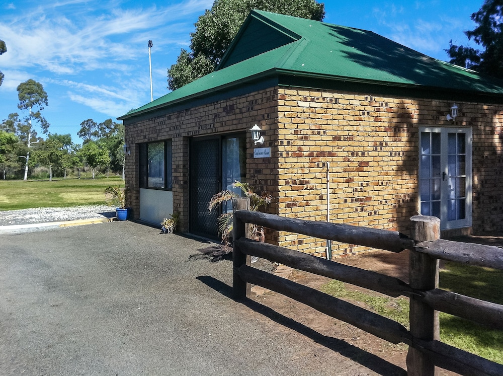 Overlander Homestead Motel 5/31