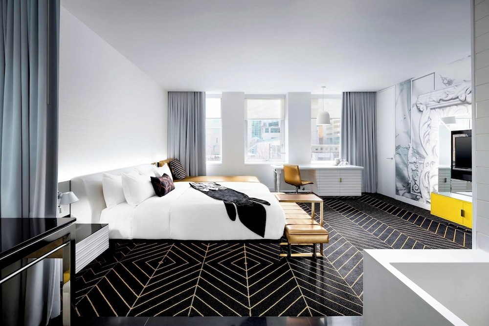 Room at W Montreal, MONTREAL