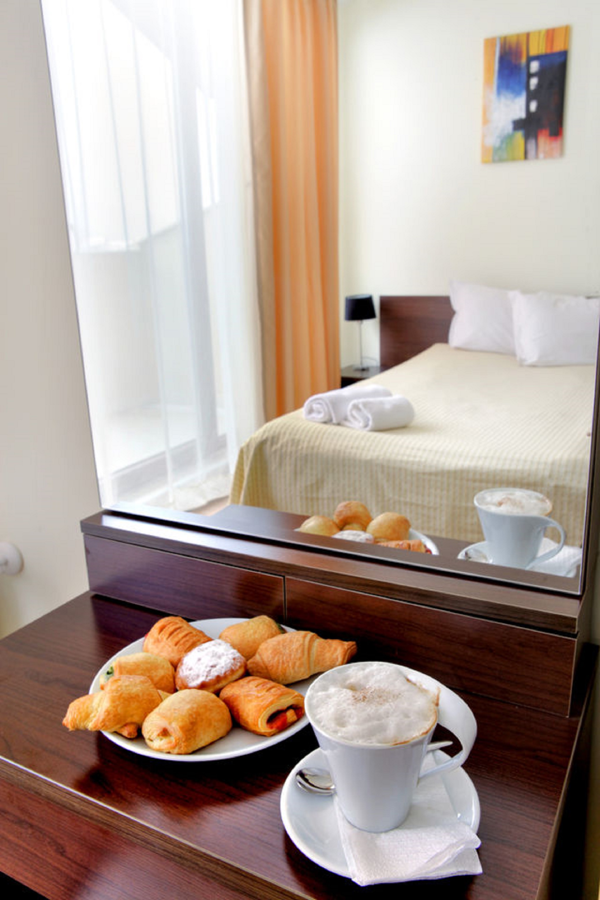 MURITE CLUB HOTEL(FORMERLY White Fir Valley Resort) 28/60