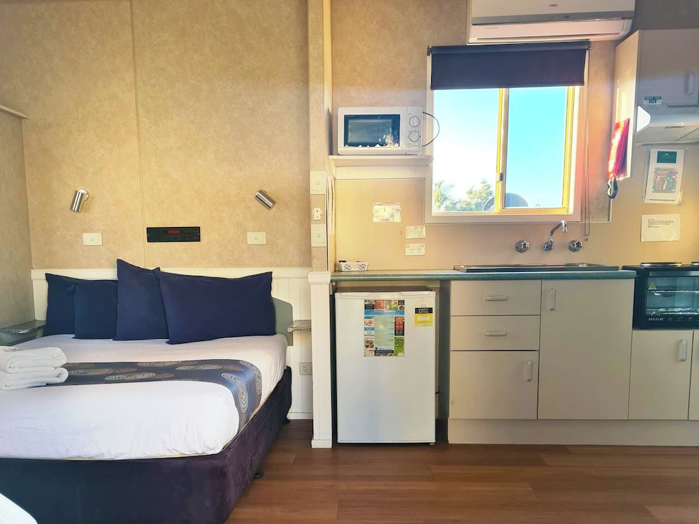 Studio, Cabin, Triple, 1 Double and 3 Bunk Beds, 3 Bunk Beds