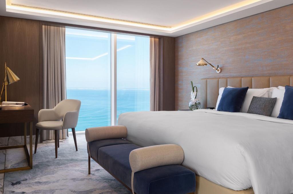 3 Bedrooms, Ocean, Suite, 3 King Beds، Jumeirah Beach Hotel Dubai 4/9