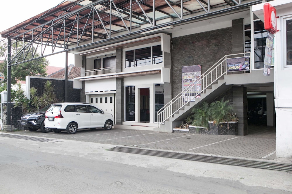 Reddoorz Near Gedung Sate 2 30/35