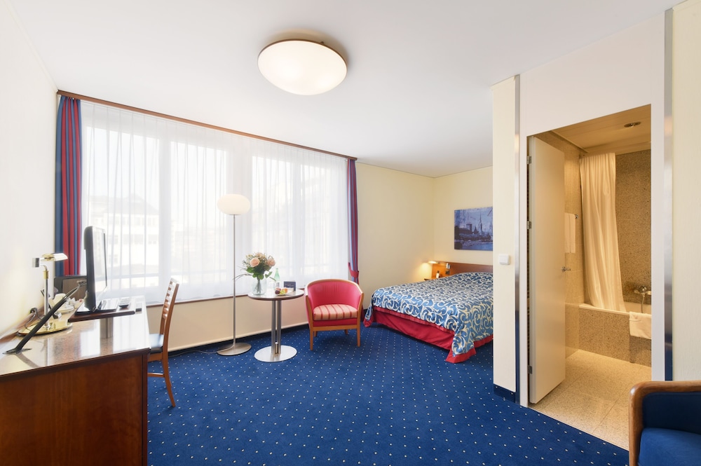 Hotel Glarnischhof 37/65