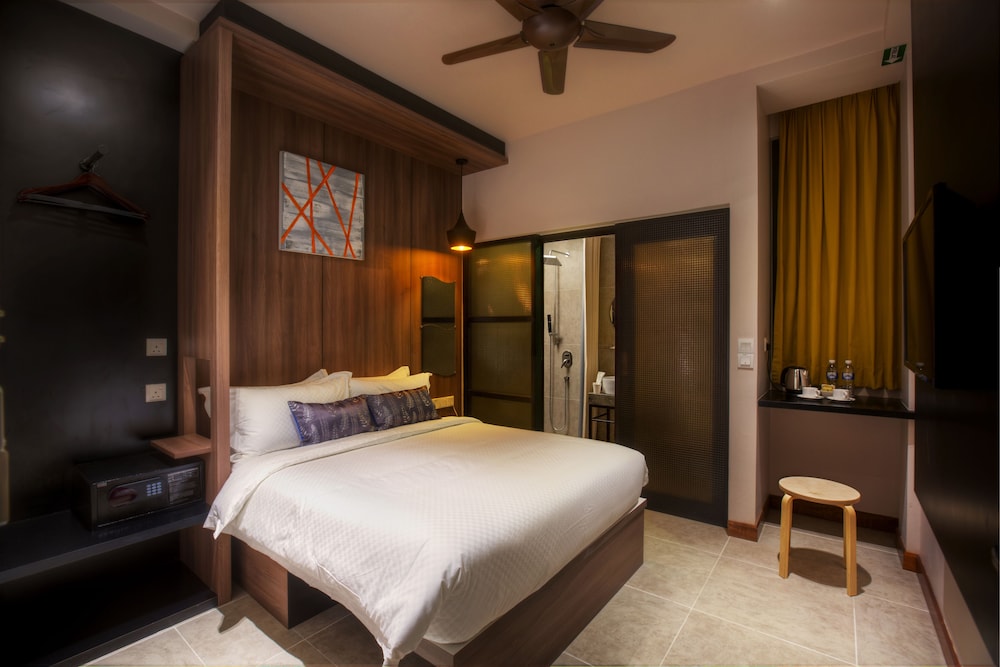 Hotel Twenty 8B 28/40