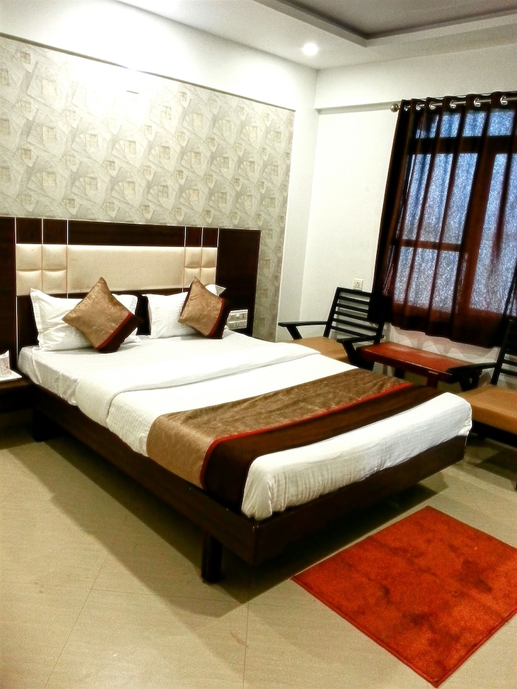 Hotel Gomti 17/40