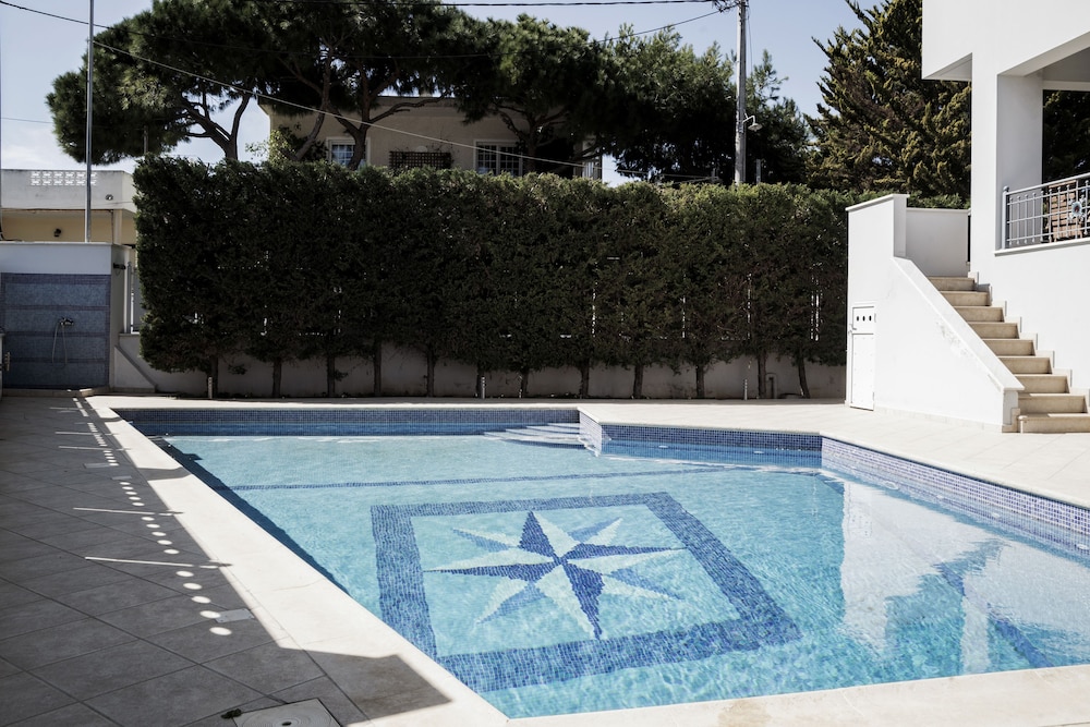 Villa D'irene 25/50