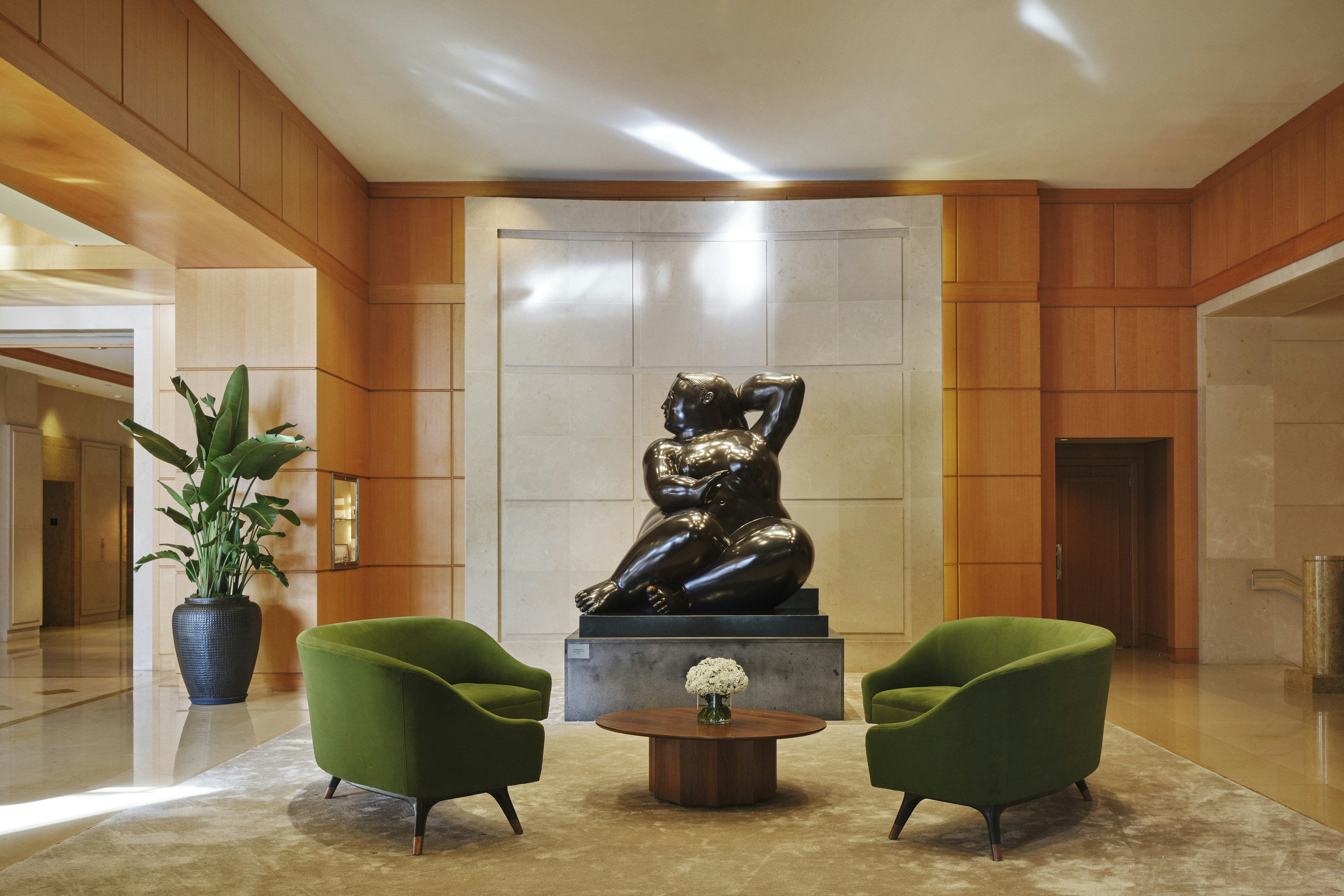 Four Seasons Hotel Miami 7/67