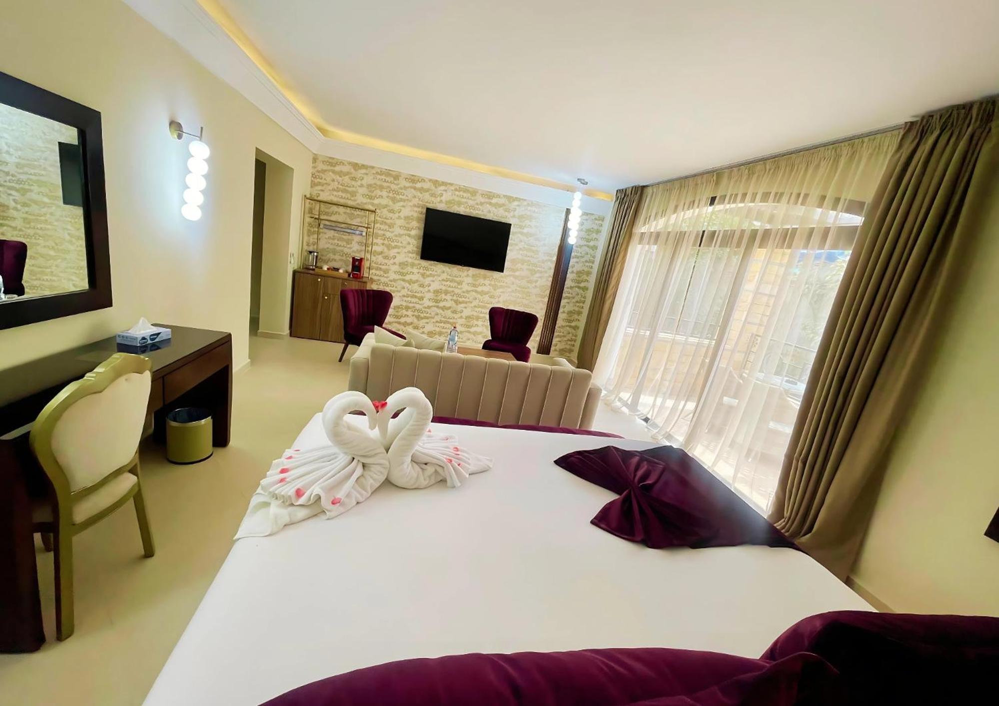 Family Suite, Deluxe