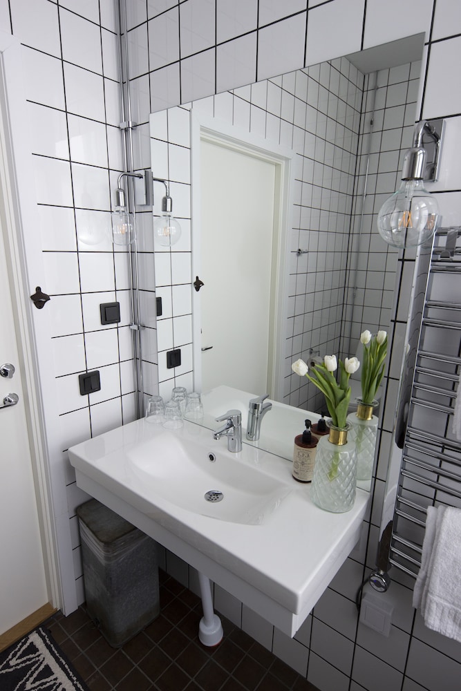 Livin Station Sure Hotel Collection By Best Western 63/66