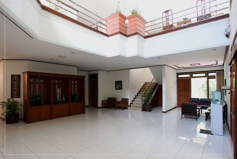 Pondok Asri Family Guest House 3/53