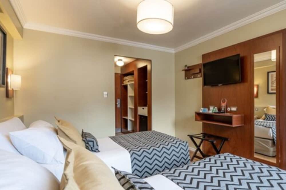 Hotel Cap Polonio 28/72