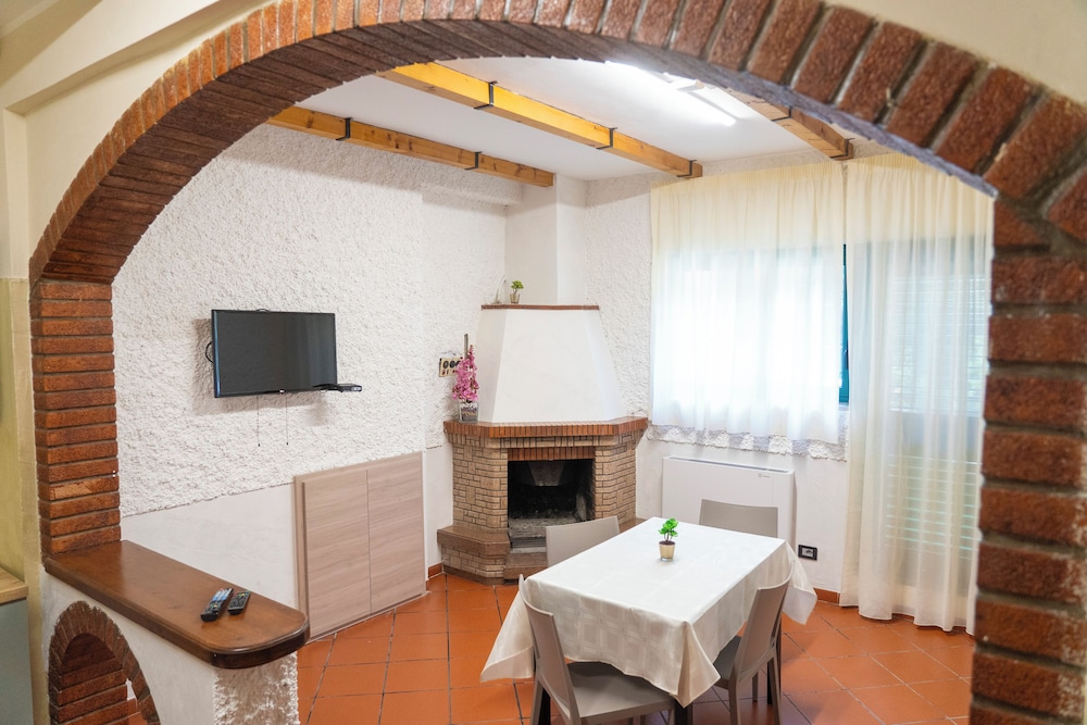 ALBERGO DELLA POSTA 46/53