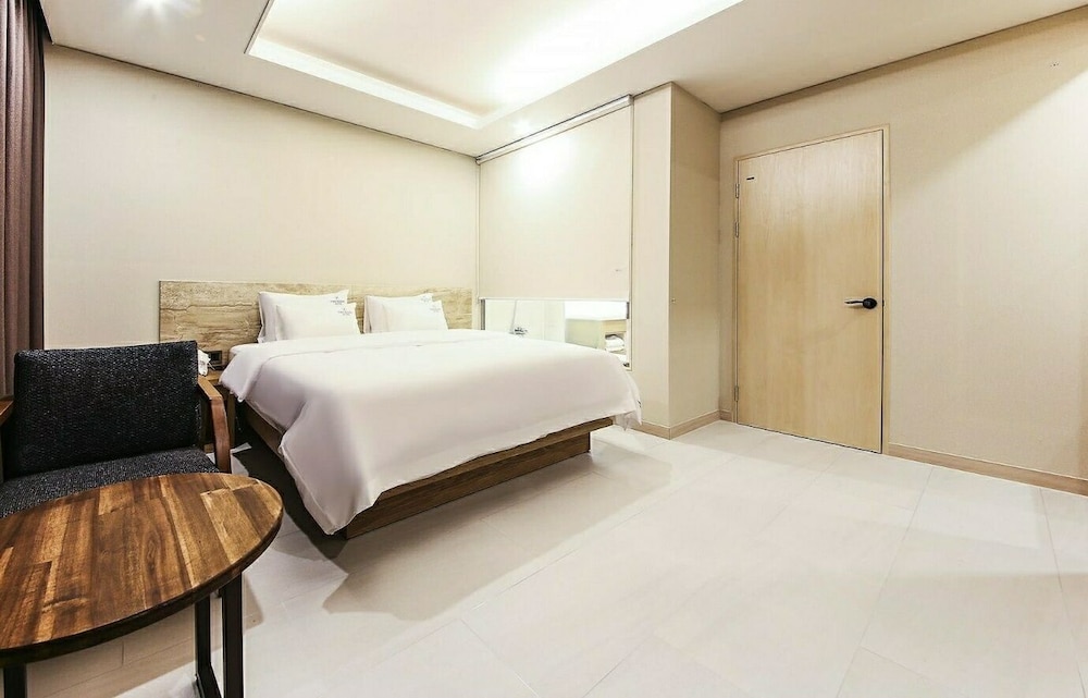 Time Square Hotel 16/25