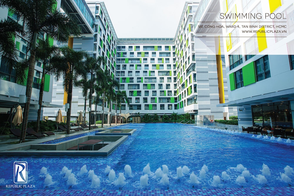 Republic Plaza Apartment 3/38