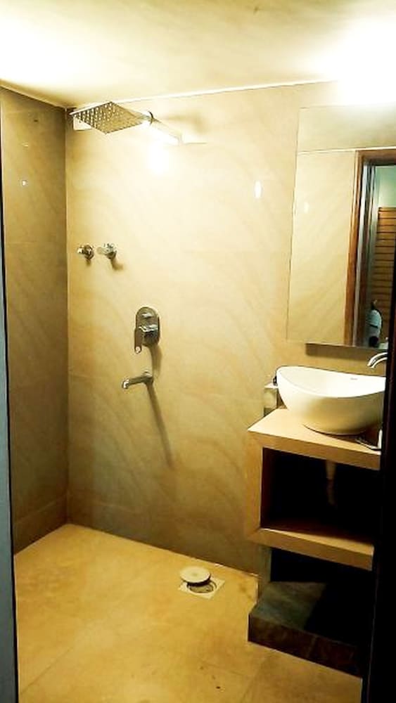 Mount View Executive 50/50