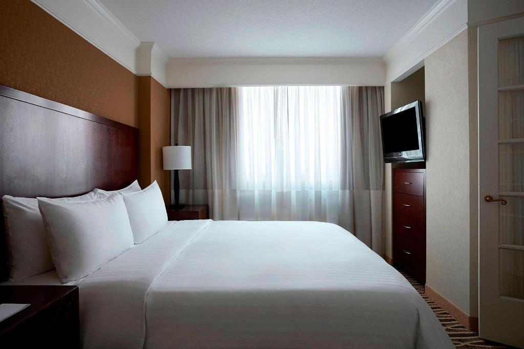 1 Bedroom, Conference, Hospitality, Suite, King Bed, Sofa