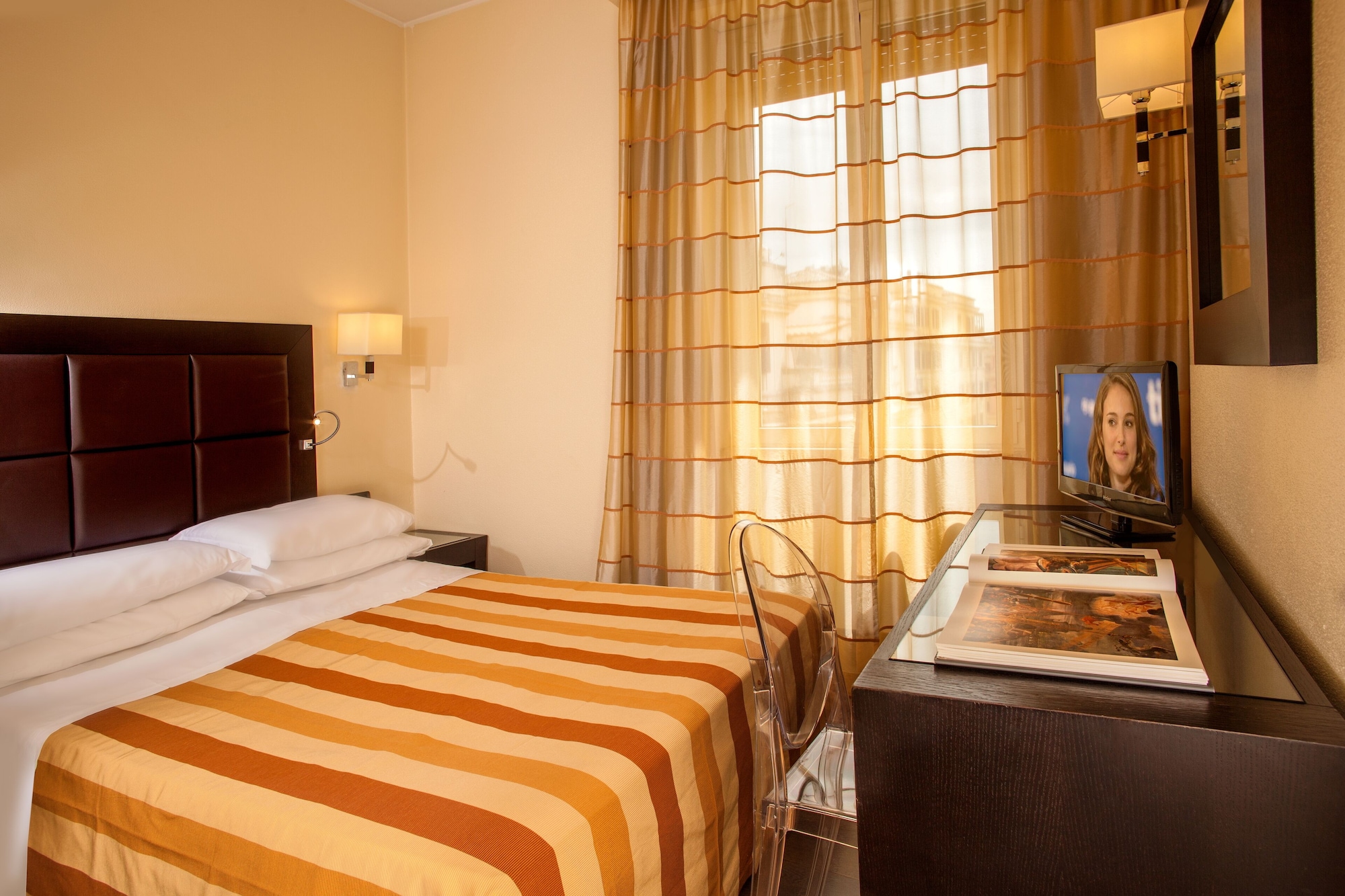 ECONOMY, SINGLE, DOUBLE BED