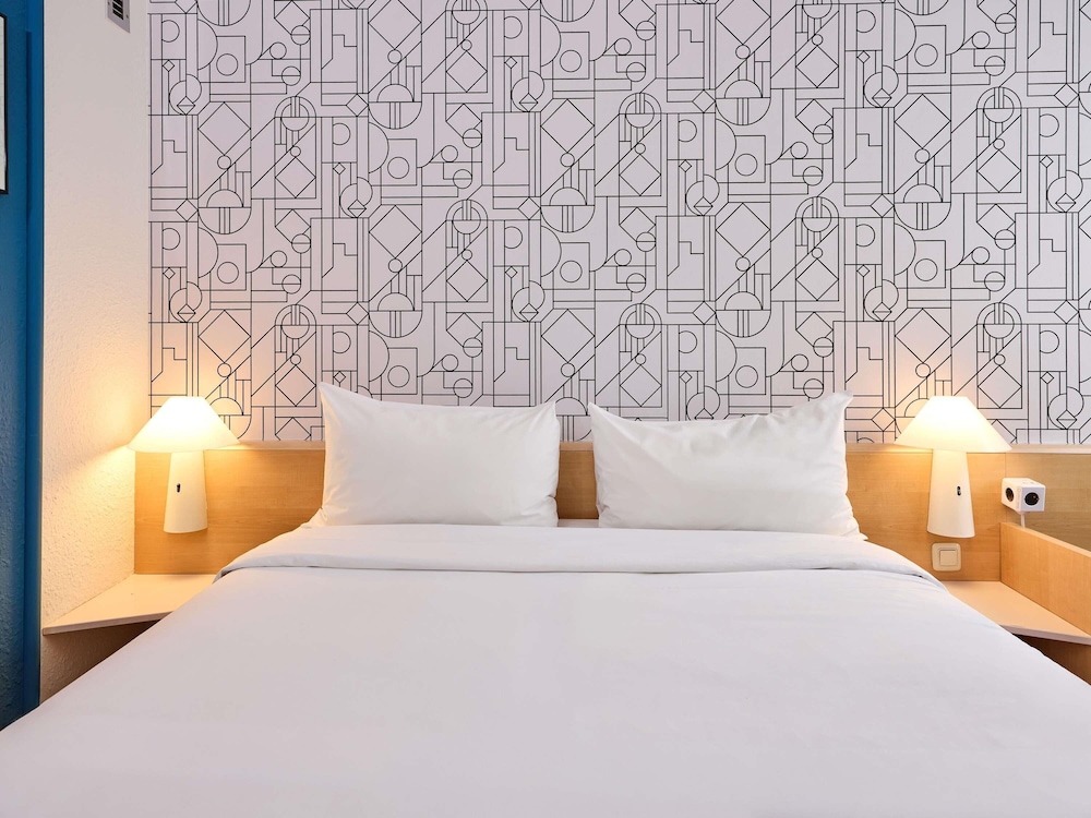 Ibis Dusseldorf Hauptbahnhof 29/67