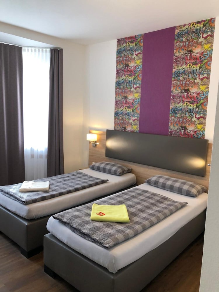 Hotel Baccara 36/59