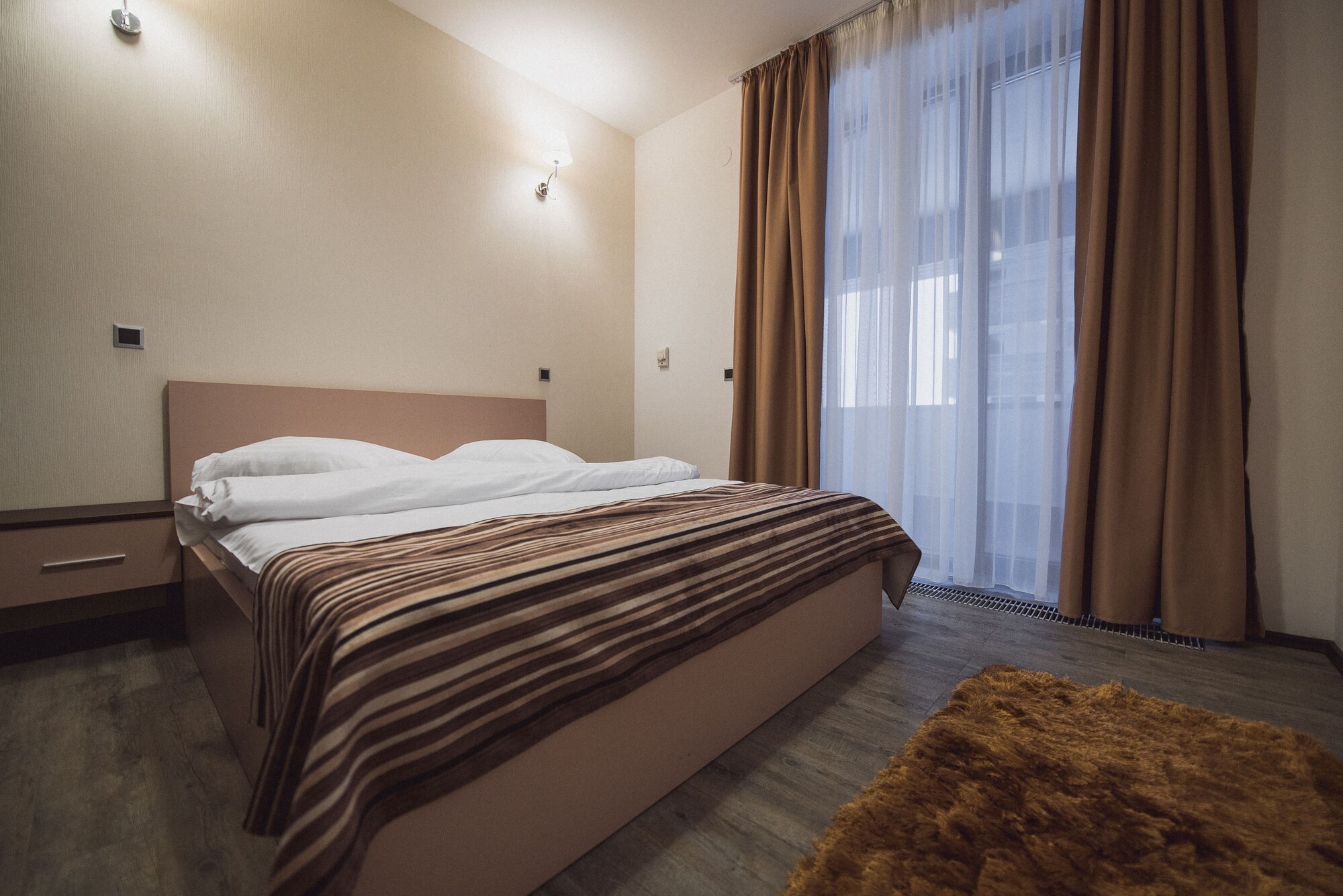 2 BEDROOMS, COMFORT, APARTMENT