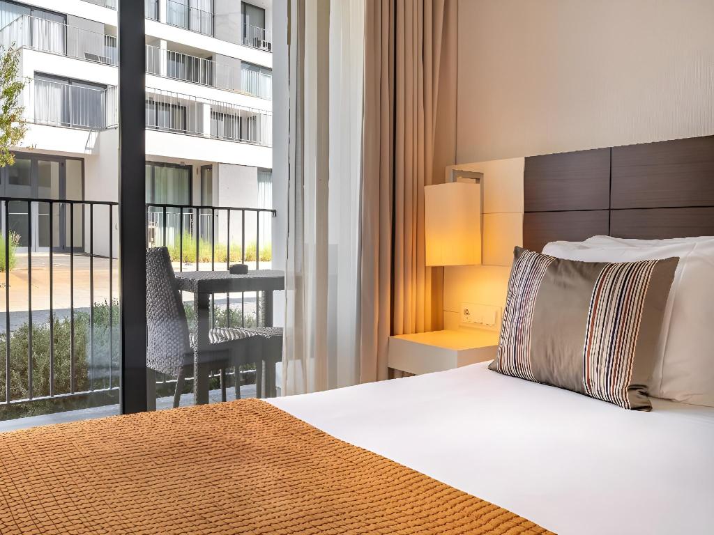 Suite, Sofa, Patio, Balcony, Monchique Resort And Spa 3/5
