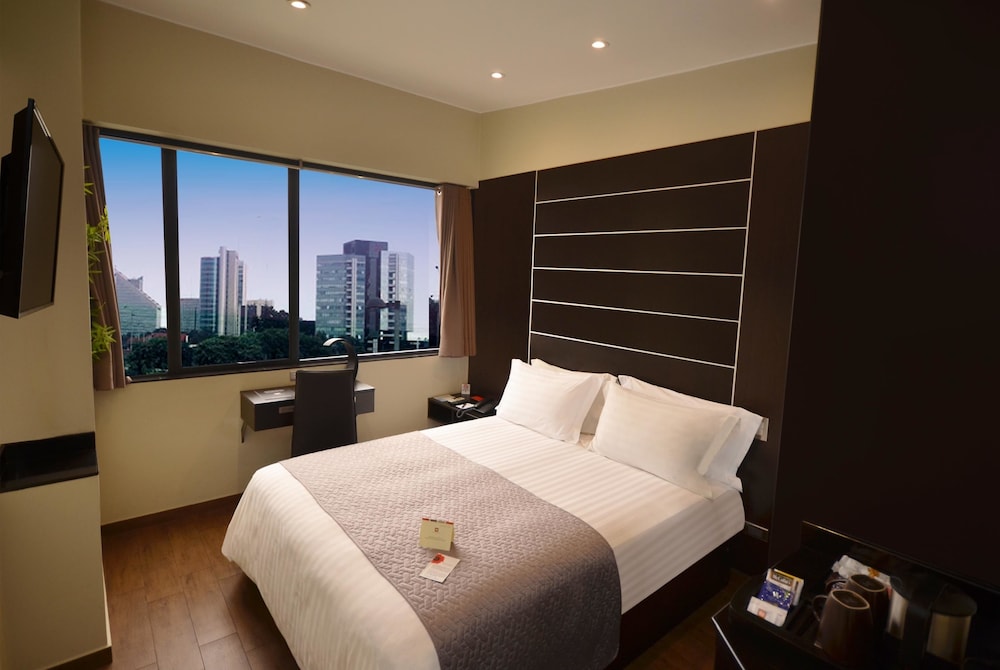 QP HOTELS LIMA 28/59