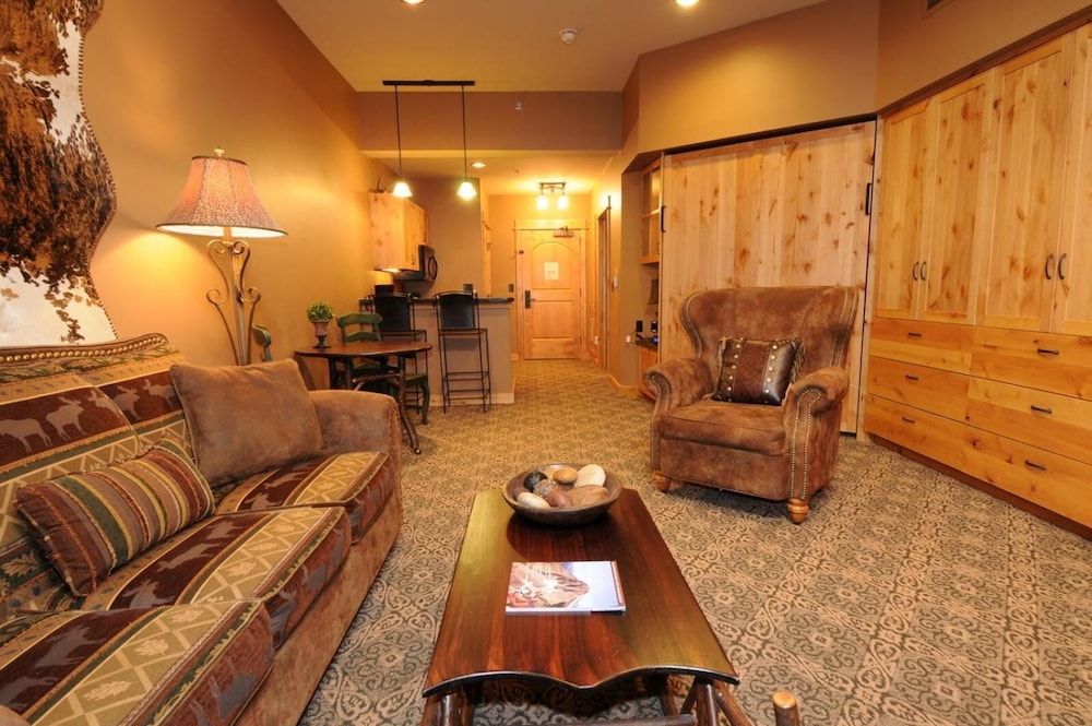 The Village Center At Big Sky Resort 46/70