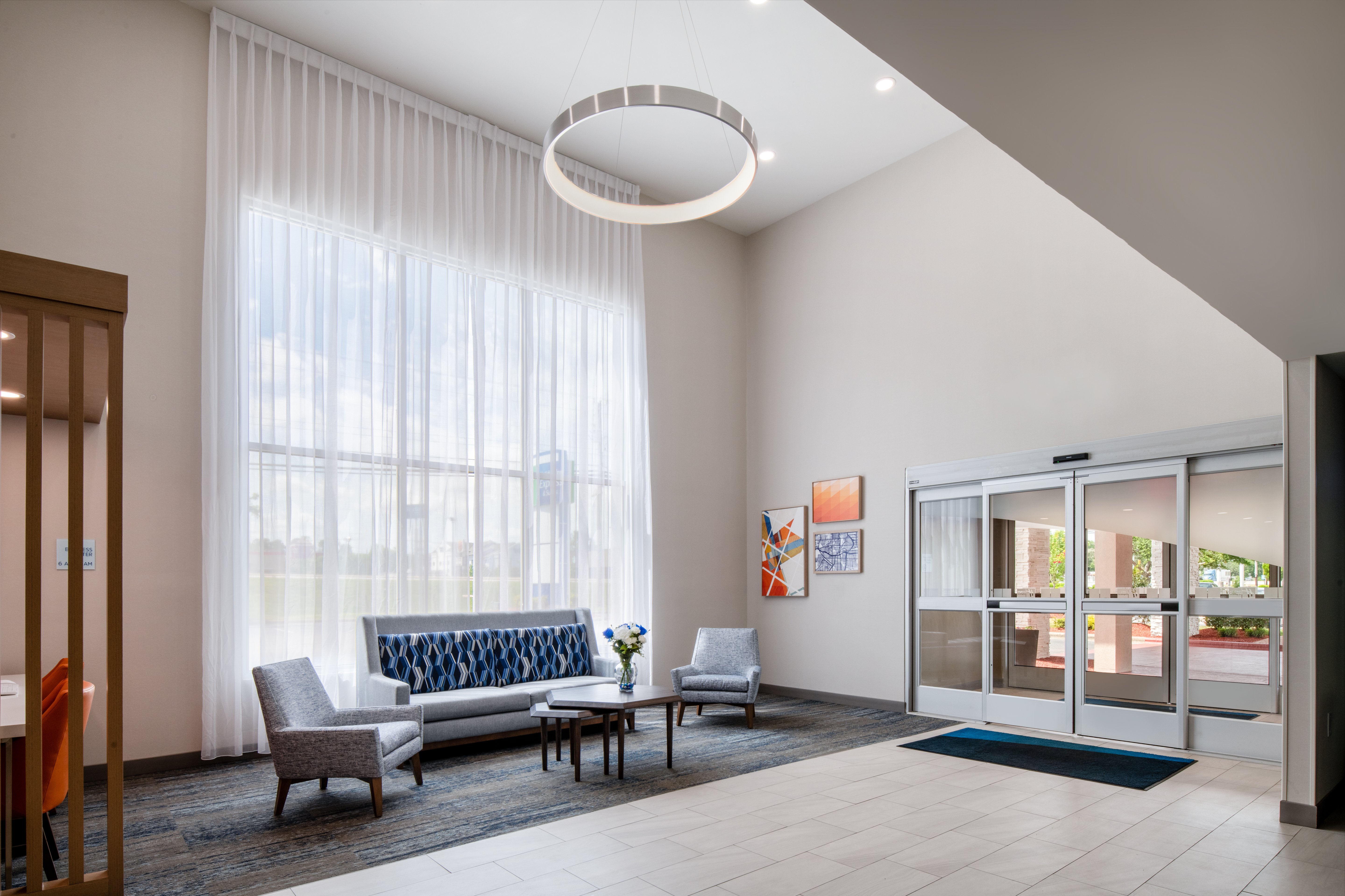 Holiday Inn Express Hotel Suites Wilson I 95 20/27