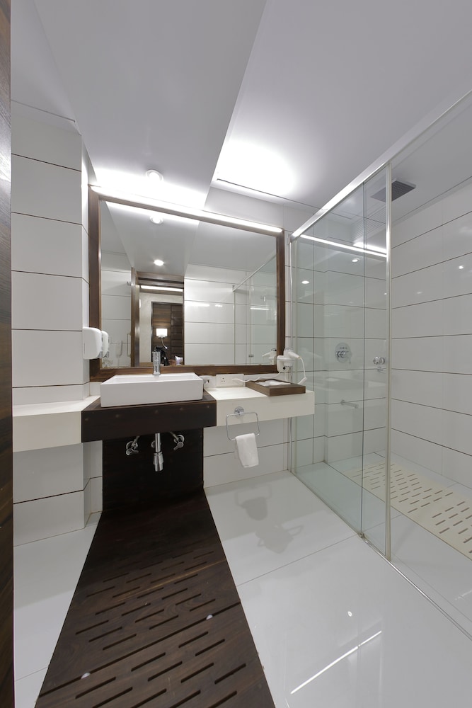 HOTEL SILVER HEIGHTS 14/20