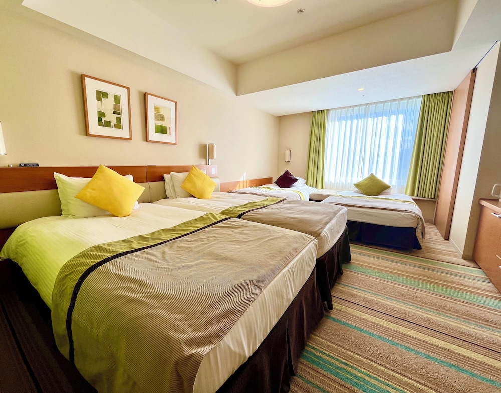 Symphony, 4 Beds